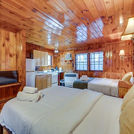 Ferienwohnung Cozy Laconia Studio With Pool Access - 2 Mi To Lake! Exterior foto
